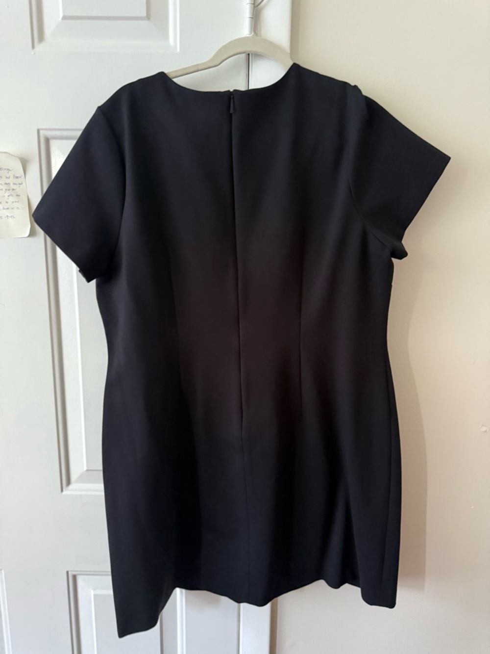 Perfect LBD - Picture 2 of 3